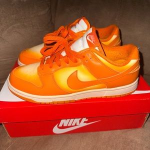 ORANGE MAGMA DUNKS